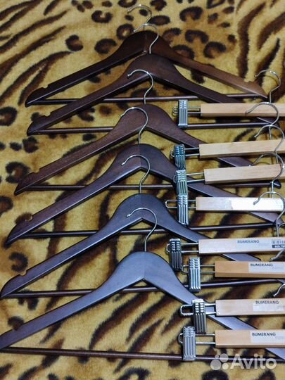 Вешалки плечики деревянные 22 штуки