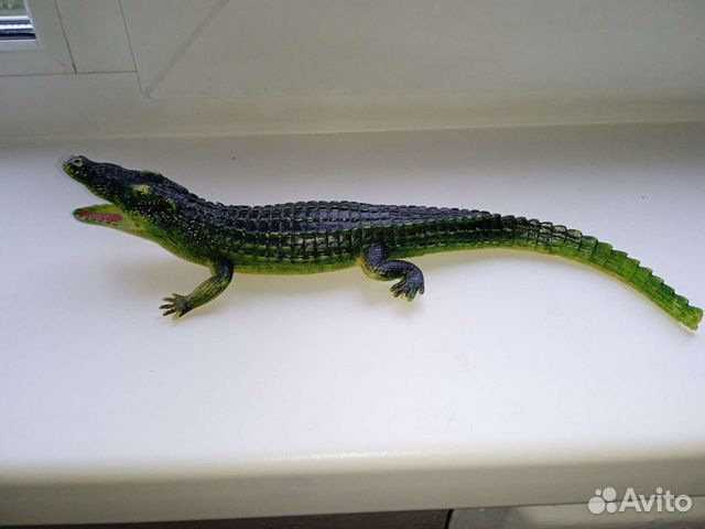 Крокодил игрушка