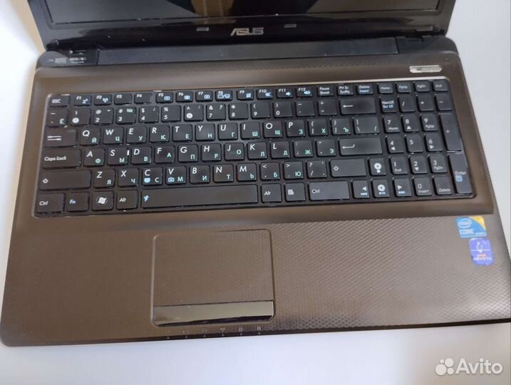 Очень хороший ноутбук, работает прекрасно