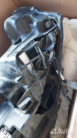 Фары оригинал Тойота Хайлендер 16-19,левая,правая