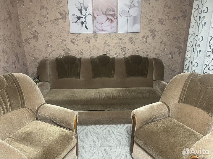 Диван и кресло бу