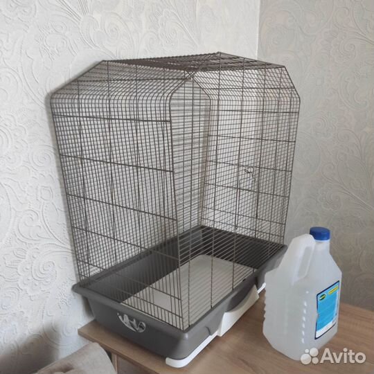 Большая клетка для птиц