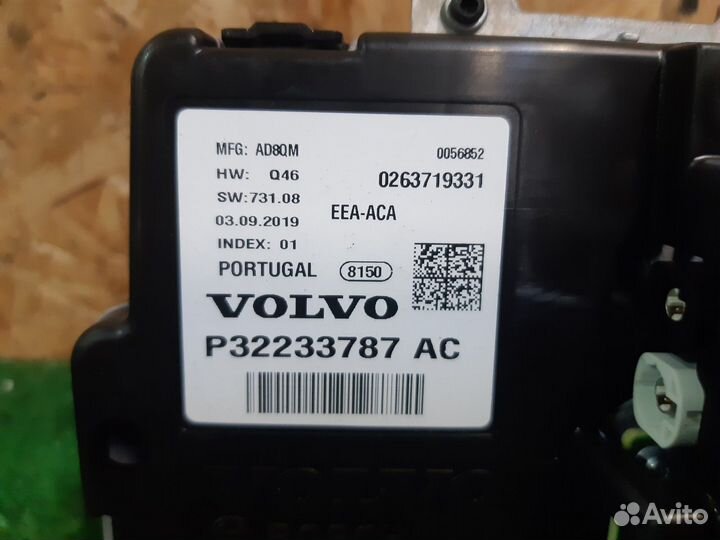 Приборная панель Volvo XC60 V90 S90 Щиток