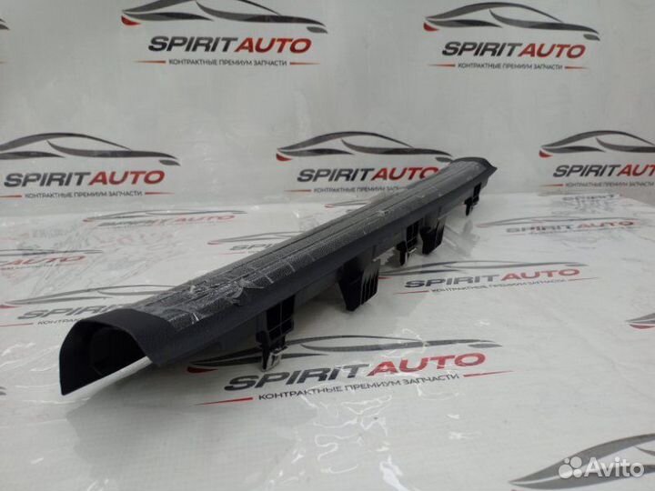 Накладка порога передняя левая Kia Sorento 4 D4HE