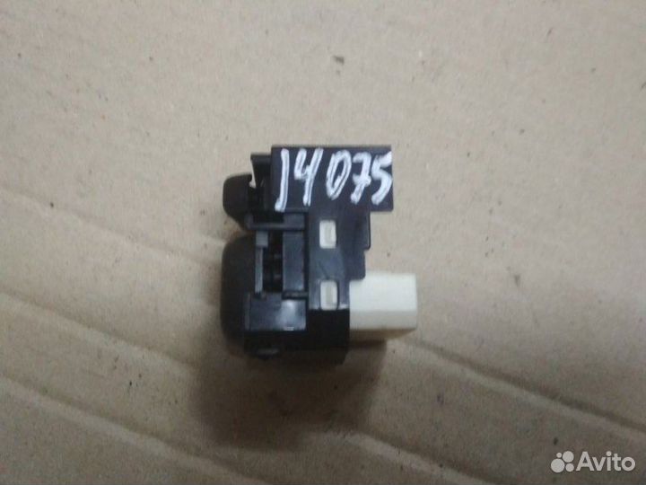 Джойстик регулировки зеркал Toyota Sienna III