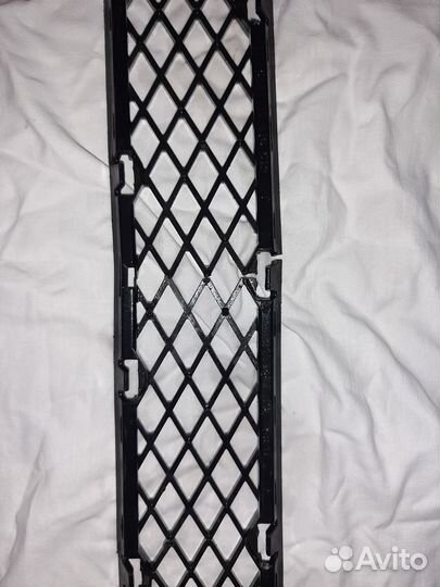 Решётка переднего бампера бмв х3 е83 2010 г.в