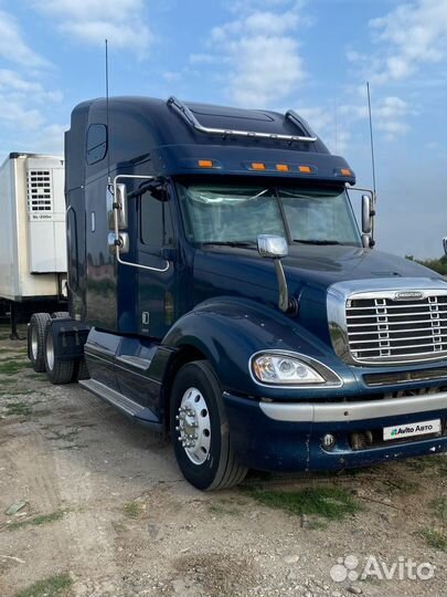 Freightliner Columbia, 2004