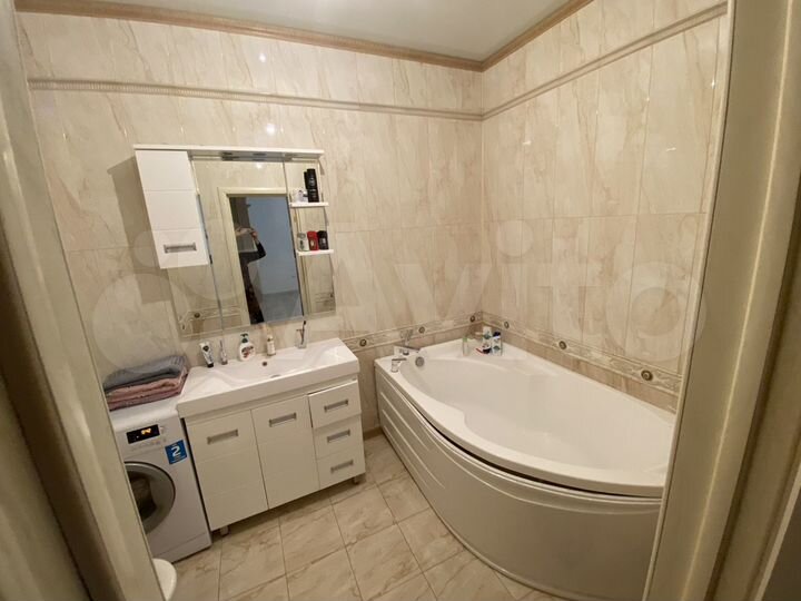 2-к. квартира, 70 м², 3/45 эт.