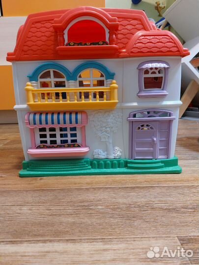 Игрушечный домик