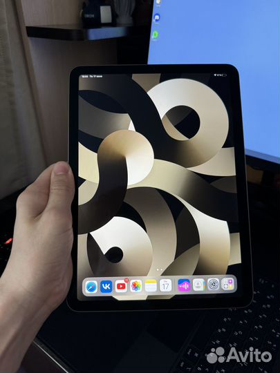 iPad Air 2022 256gb + клавиатура + стилус