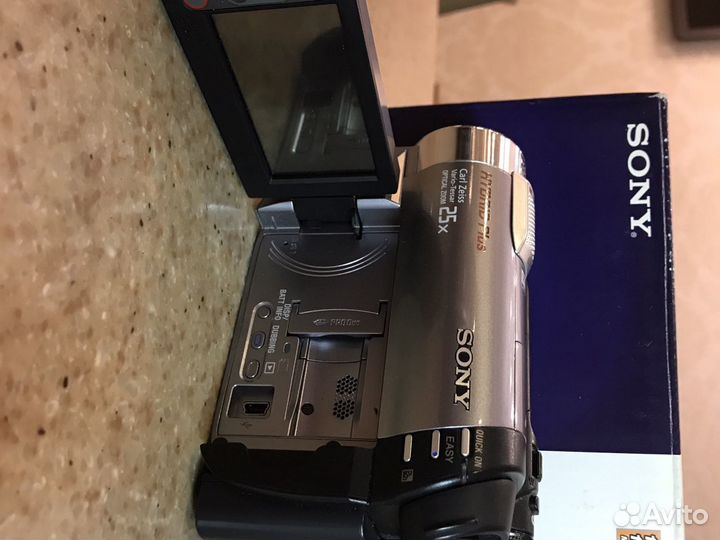 Видеокамера Sony DCR-dvd810e