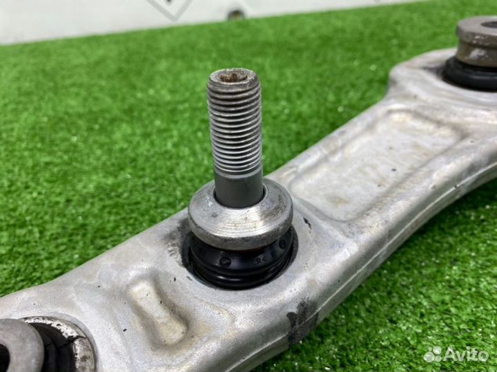 Рычаг передний левый Mercedes-Benz C-Class C205