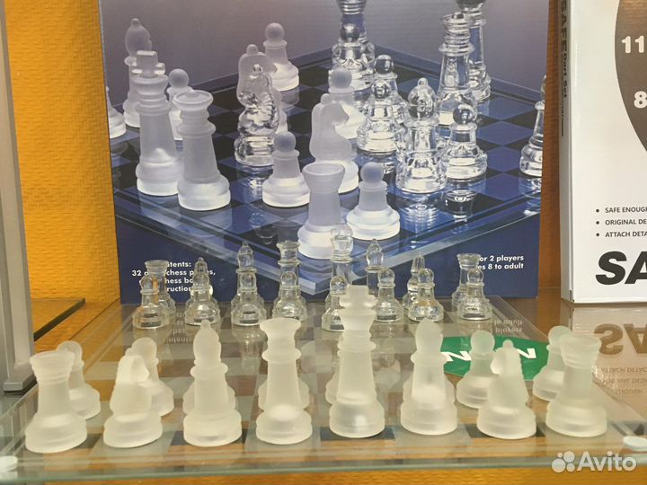 Шахматы стеклянные