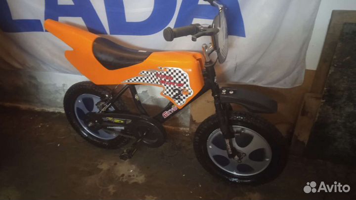 Детский велосипед 16