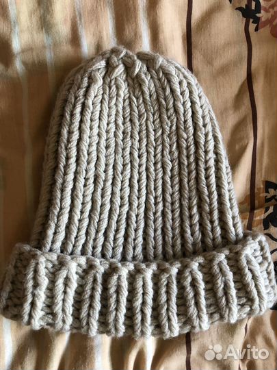 Шапка вязаная ручная работа