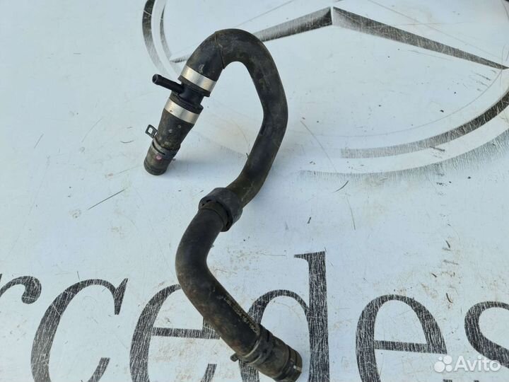 Патрубок охлаждающей жидкости Mercedes W205