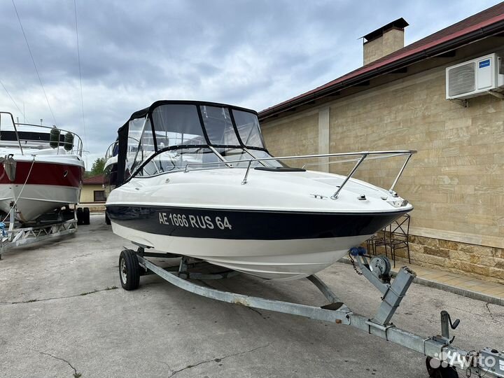 Bayliner 212 Capri
