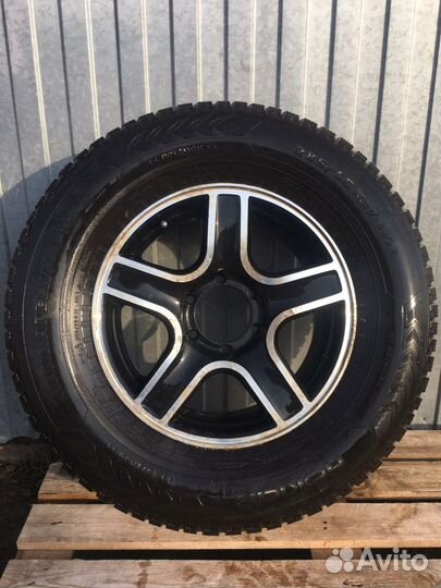 Зимняя резина 285 65 17
