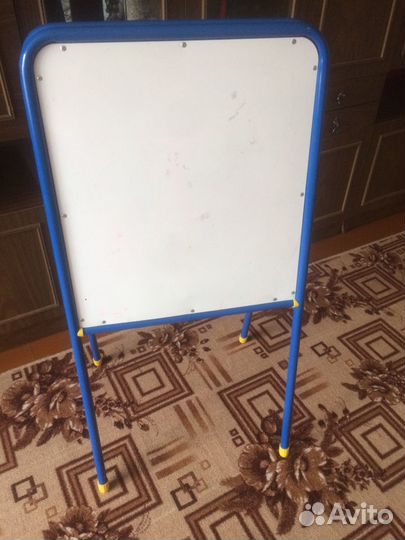 Детская магнитная доска двухсторонняя