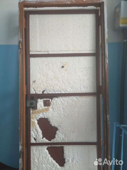 Металлическая дверь бу