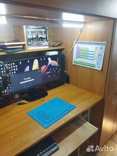 Детская кровать чердак со столом и шкафом