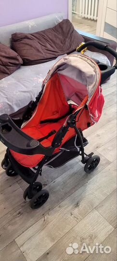 Прогулочная коляска