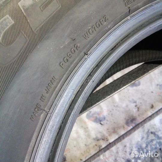 Bridgestone Ice Cruiser 7000 225/60 R17