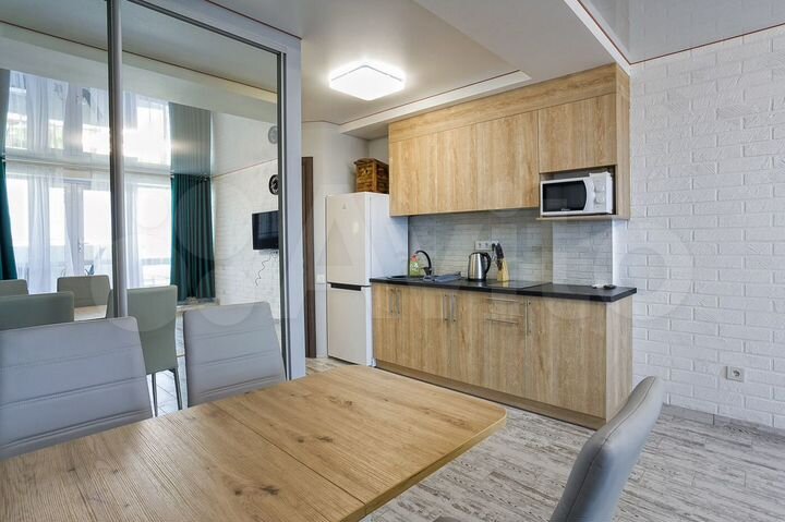 2-к. квартира, 40 м², 1/10 эт.