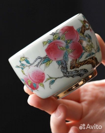 Чайная пиала летучая мышь и персик