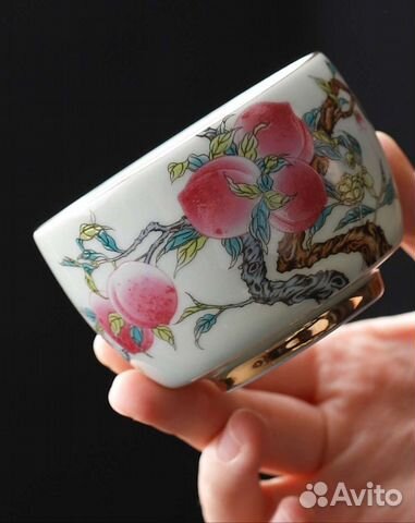 Чайная пиала летучая мышь и персик