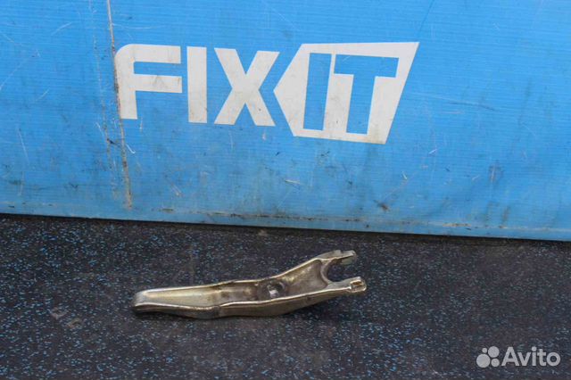 Вилка сцепления Mitsubishi Carisma (Мицубиси Кариз