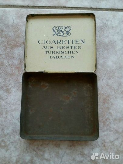 Жестяная коробка редкая