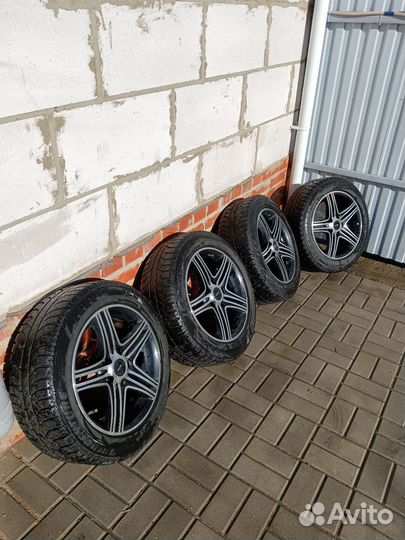 Bridgestone Ice Cruiser 7000 205/55 R16