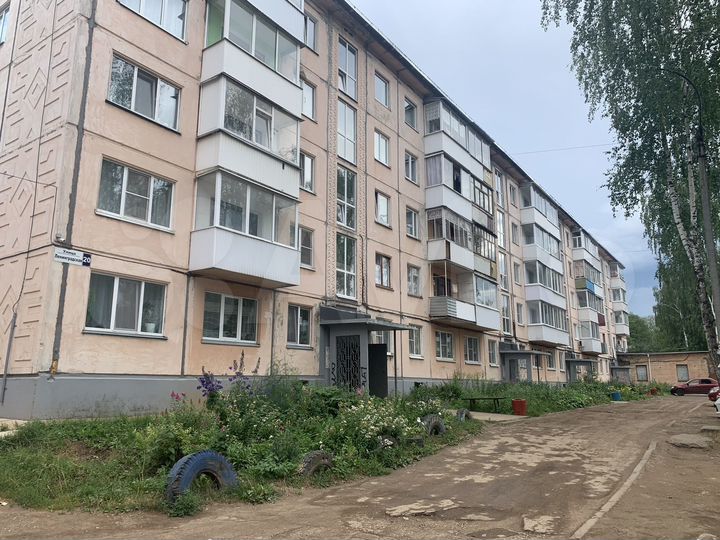 4-к. квартира, 58,5 м², 2/5 эт.