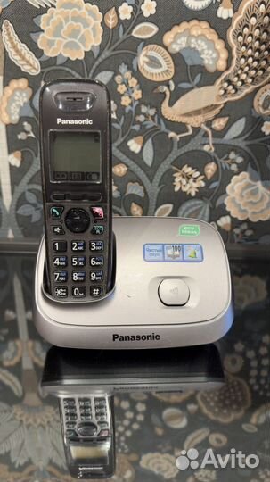 Стационарный радиотелефон Panasonic KX-TG6511RU