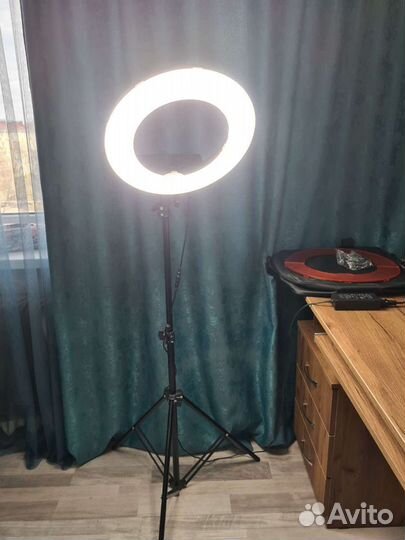Кольцевая лампа 36 см