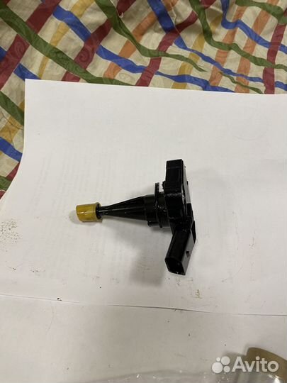 Датчик уровня масла к Porsche Panamera 94860617000