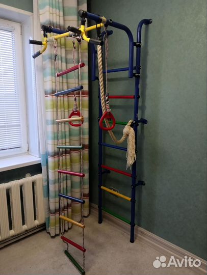 Шведская стенка с турником бу