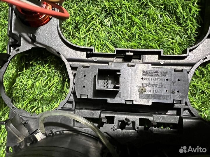 Декоративная накладка Volkswagen Touareg