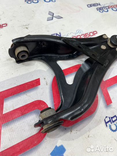 Рычаг подвески нижний передний правый Renault