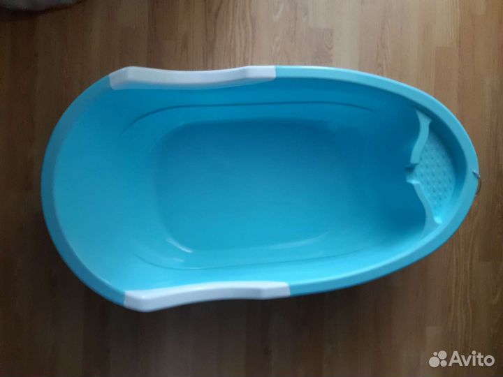 Ванночка для купания с горкой
