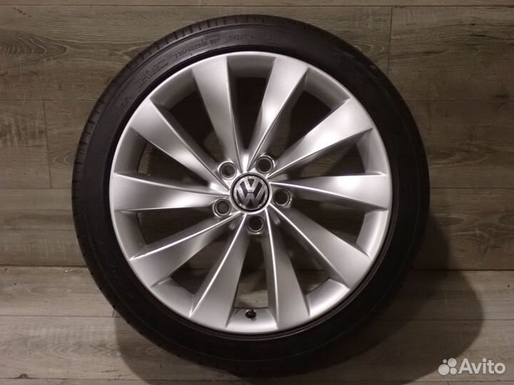 Комплект оригинальных колес R18 VW Passat