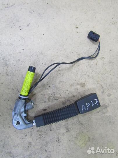 Скоба ремня безопасности правая jaguar S-type 20