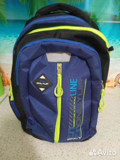 Школьный рюкзак