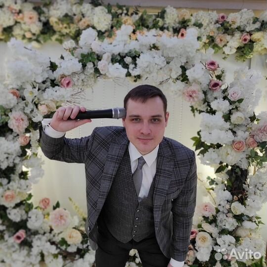 Ведущий Регистратор Тамада Артисты Шоу на свадьбу