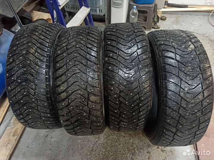 Yokohama Ice Guard IG65 235/55 R18