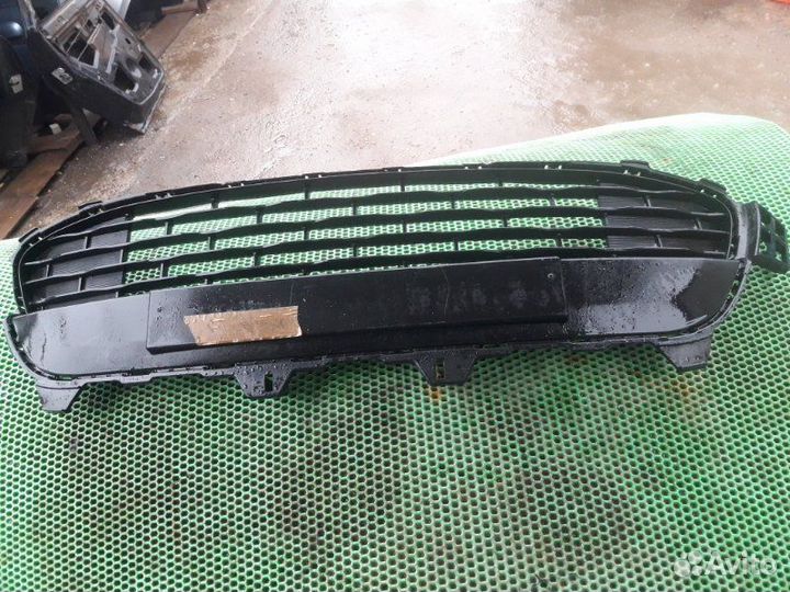 Решетка радиатора Kia Rio