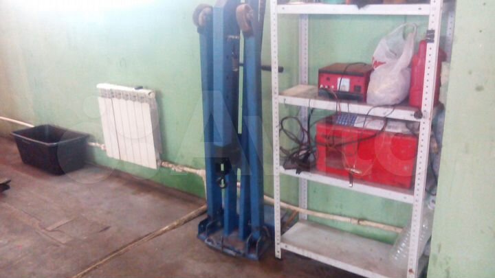 Гараж, > 30 м²