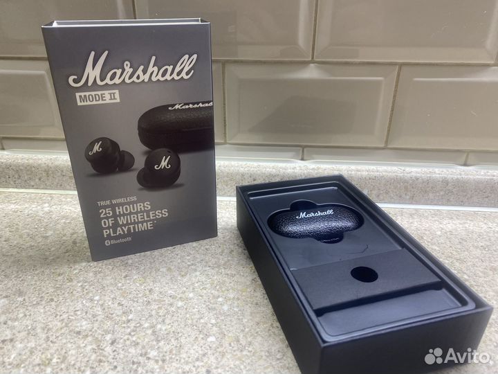 Беспроводные наушники Marshall