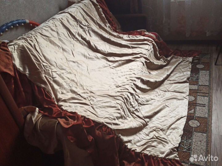 Шторы и покрывало